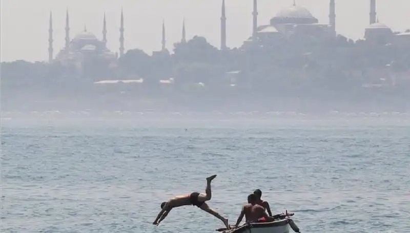 Yazın En Sıcak Günleri Geliyor: 44 Dereceyi Aşacağız!