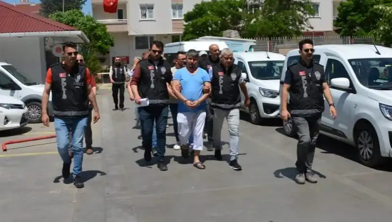 Lüleburgaz'da Fuhuş Operasyonunda 10 Gözaltı ve Şok Gelişmeler