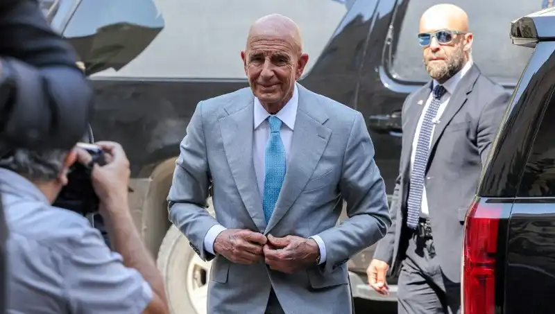 Barrack'tan Suriye İçin Sükunet Çağrısı: ABD'nin Yeni Diplomatik Adımları