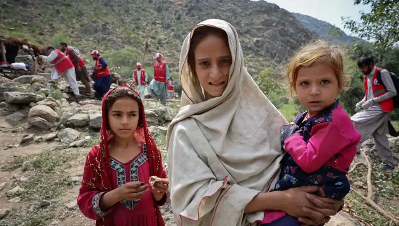 Uykuda Yakalayan Deprem: Afganistan'da Binlerce Can ve Büyük Yıkım