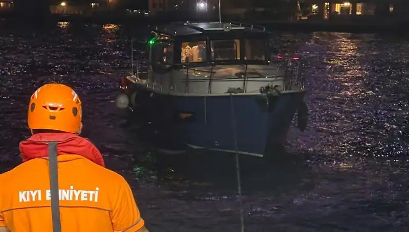 Baltalimanı’nda Korkutan Olay: Tekne Aniden Su Almaya Başladı