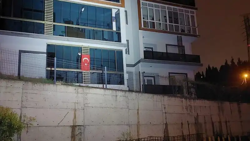 Sakarya'da Acil Durum: 4 Katlı Apartman Tahliye Edildi!