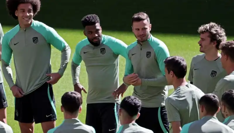 Chelsea ve Sevilla'nın Yıldızı Türkiye'de Futbol Kariyerine Yeni Bir Sayfa Açıyor