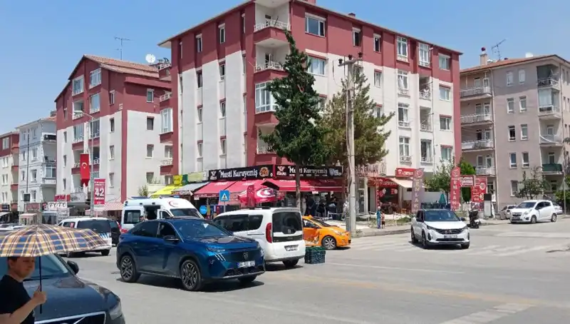 Taksi ile Otomobil Çarpıştı: Korkutan Kaza Sonrası Yaşananlar