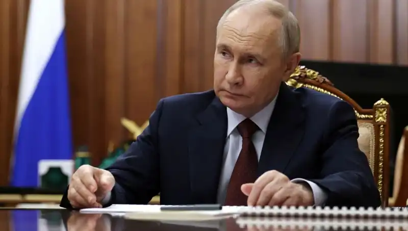 Rusya'da Yeni Dijital Dönüşüm: Putin'in "Dijital Gulag" Planı Hakkında Her Şey