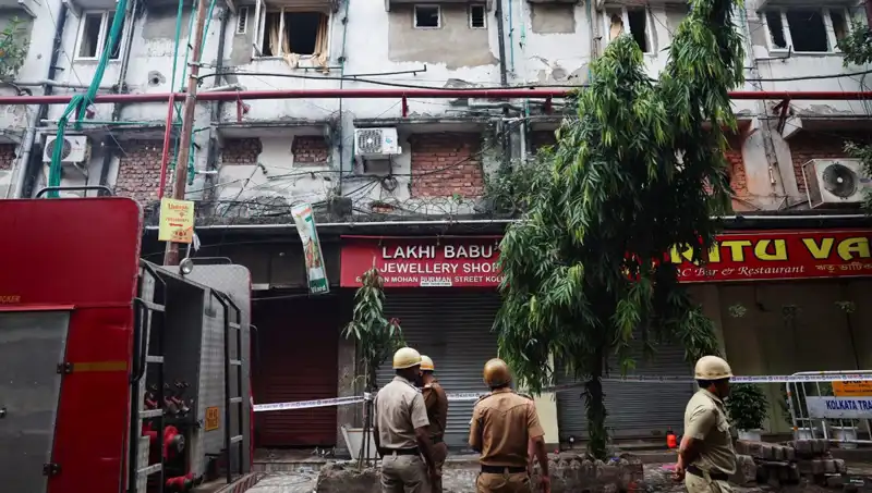 Hindistan'daki Otel Yangını: 15 Kişinin Hayatına Mal Oldu
