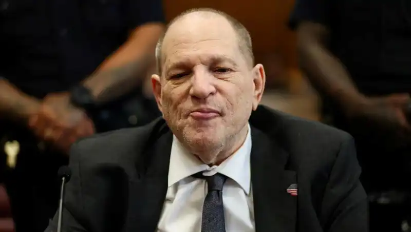 Cezaevindeki Hollywood Yapımcısı Harvey Weinstein Yeniden Suçlu Bulundu!