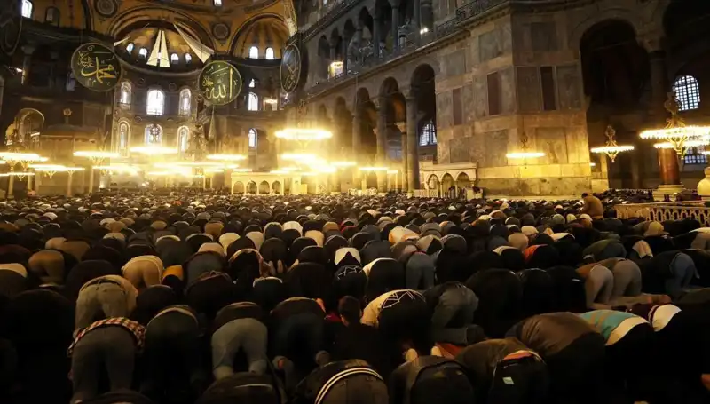 Ramazan Bayramı 2025 Ne Zaman? Tarihler ve Gelenekler