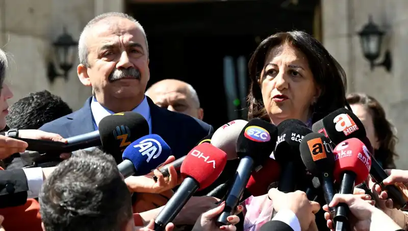 Sırrı Süreyya Önder Kimdir? Hastalığı ve Son Durumu Hakkında Bilgi