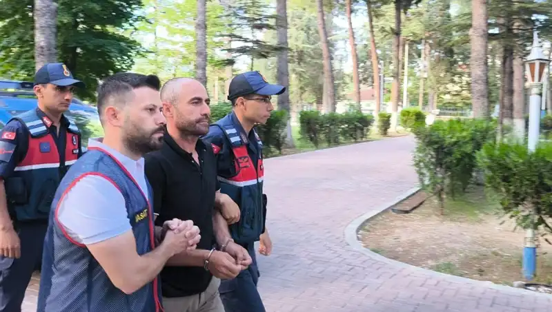 İstanbul'da 140 Hırsızlık Olayı: 4 Şüpheliden Biri Tutuklandı!