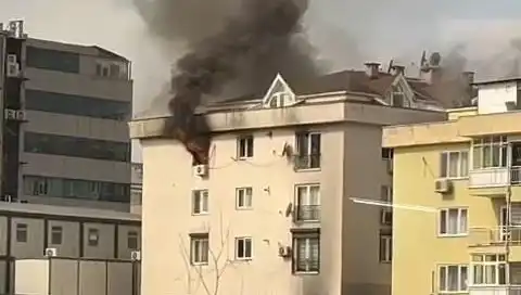 Mecidiyeköy'deki Dört Katlı Binada Yangın Paniği: Olayın Detayları