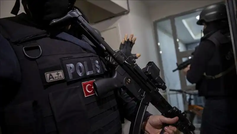 Afyon'da Şok Operasyon: 26 Şüpheli Yakalandı!