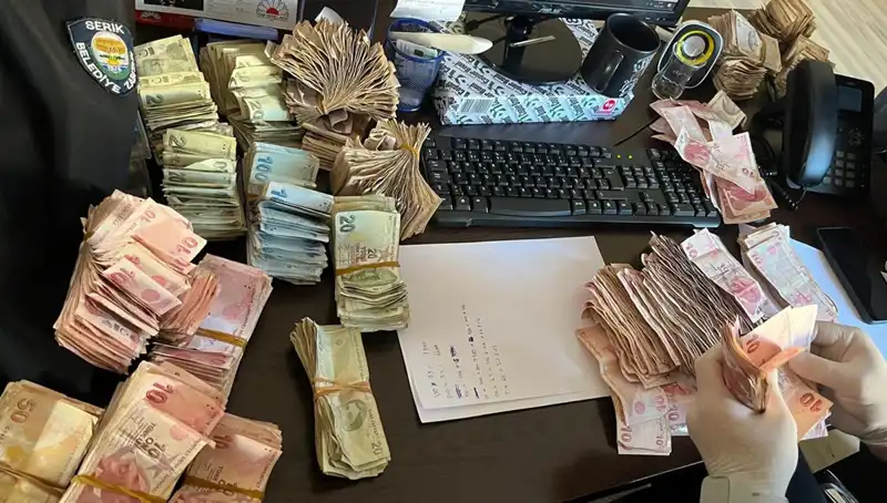 Sokaklarda Gizlenen Varlık: Dilencinin Üzerinden Çıkan Binlerce TL'nin Sırrı