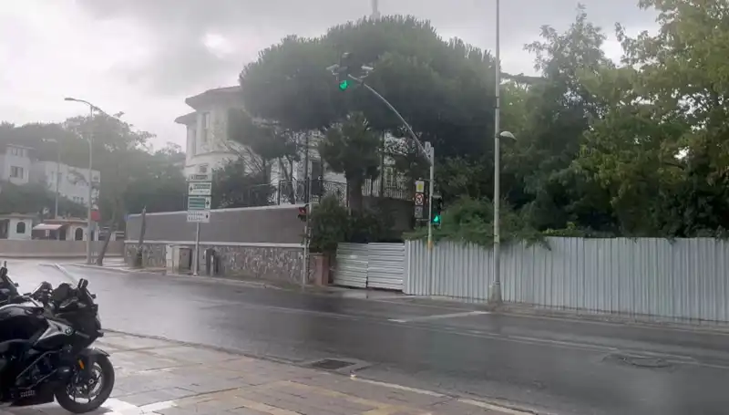İstanbul'da Sağanak Yağışlar Nefes Aldırdı: Hava Nasıl Değişecek?