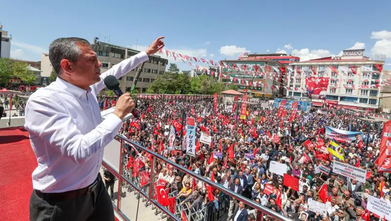 Özgür Özel’den Kritik Açıklama: Örgütün Silah Bırakmasını Destekliyoruz