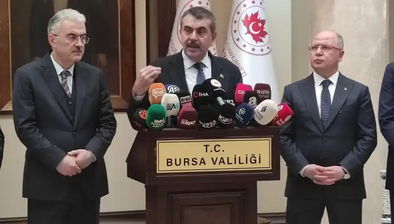 Protestolar, Çalışanlar İçin Yaptırım Tehditleri: Bakan Tekin’in Açıklamaları