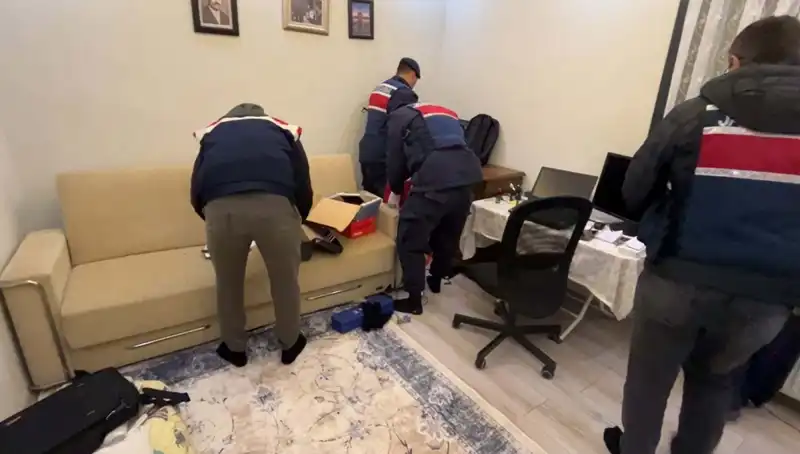 Türkiye'de DHKP-C Operasyonunda 30 Kişi Gözaltına Alındı