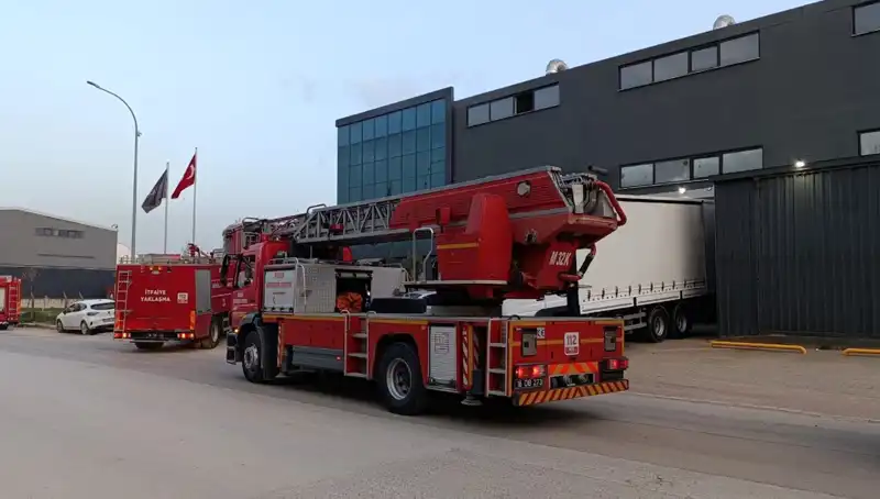 İnegöl'de Fabrika Yangını: Olay Yerinden İlgili Açıklamalar Geldi