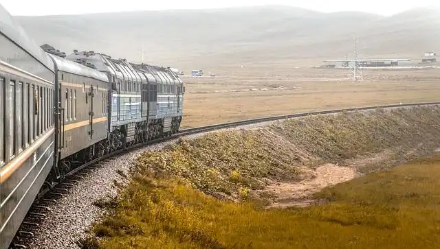 Pensilvanya'da Korkunç Tren Kazası: Raylar Üzerinde 3 Kişiye Çarpıldı