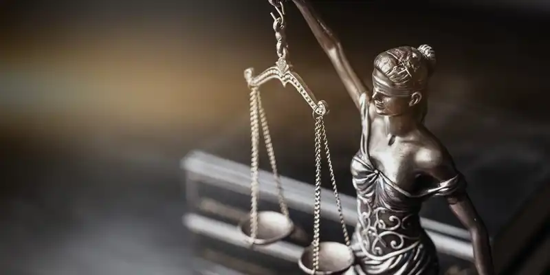 Erezoğlu Hukuk: Ceza Hukukunda Hakaret, Tehdit ve Darp Suçlarında Profesyonel Destek