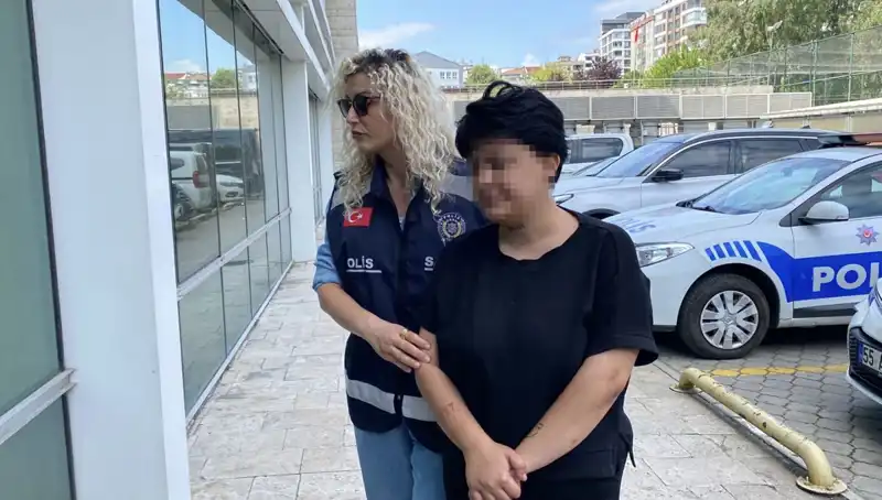Aşırı Öfke Sonucu Annesini 11 Yerinden Bıçakladı, Olayın Ardındaki Gerçekler