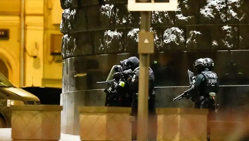 Rusya’da Korkunç Silahlı Saldırı: Çatıdan Rastgele Ateş Açtı
