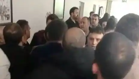 Karamürsel Belediyesi’nde Emlak İhalesi Üzerinde Gerilim Had Safhada!