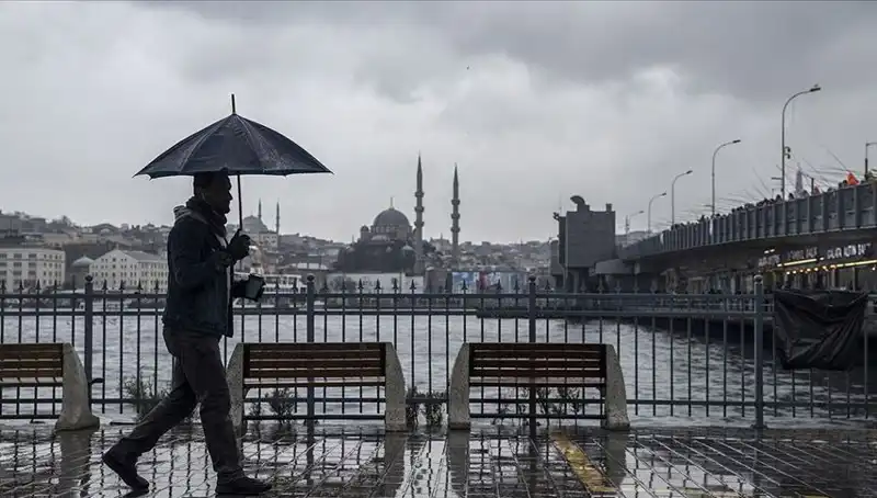 Bahar Havası Kaçtı: İstanbul'da Yağmur ve Kar Alarmı Verildi!