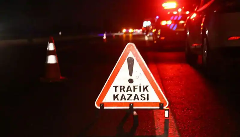 Şanlıurfa'da Zincirleme Kaza: 7 Kişi Yaralandı, Trafiği Kilitledi