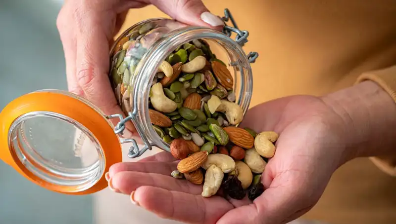 Her Gün Kuruyemiş Tüketmenin Sağlığınıza Faydaları ve Bağırsaklar Üzerindeki Etkileri