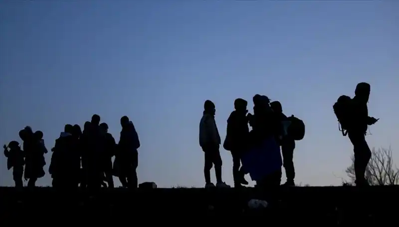 Edirne'de Düzensiz Göçmen Pandemisi: 21 Kişi Yakalandı!