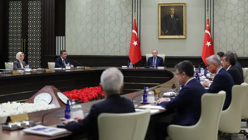 1 Mayıs İşçi Bayramı'nda Kabine Üyelerinden Birlik ve Dayanışma Mesajı