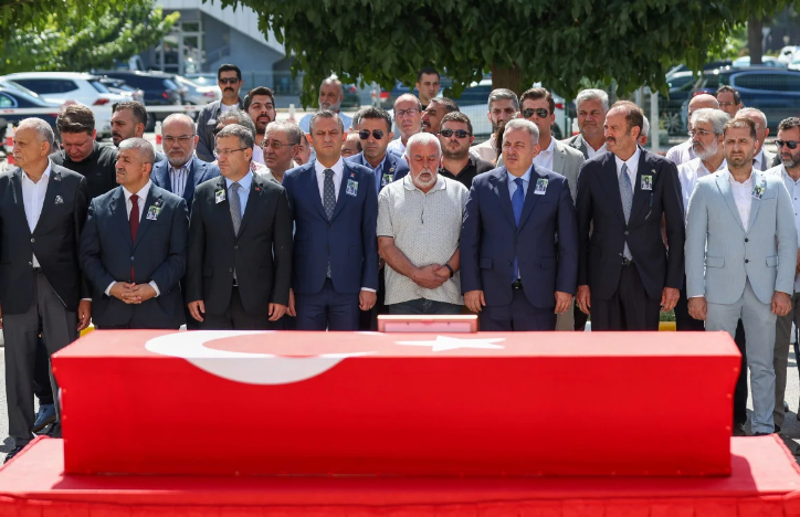 Özgür Özel, İsrail askerleri tarafından öldürülen Ayşenur Ezgi Eygi ile ilgili konuştu