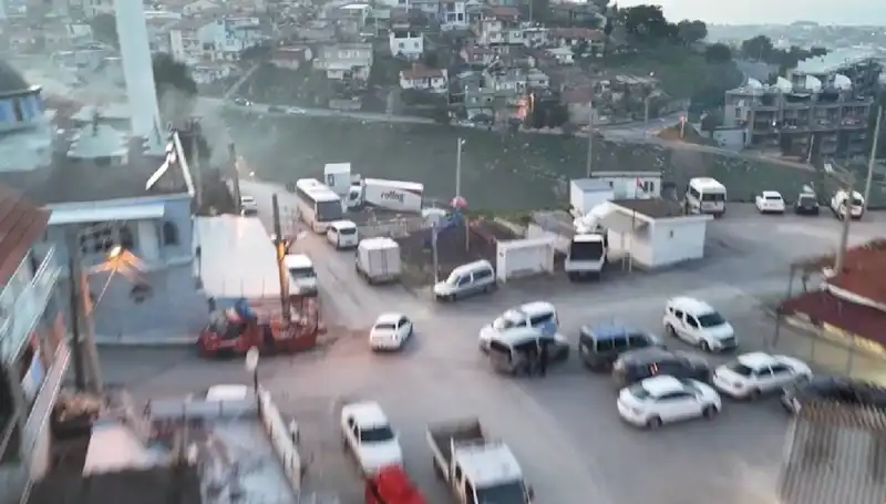 İzmir'de Gerçekleşen 99 Operasyon ile 133 Kişi Gözaltına Alındı!