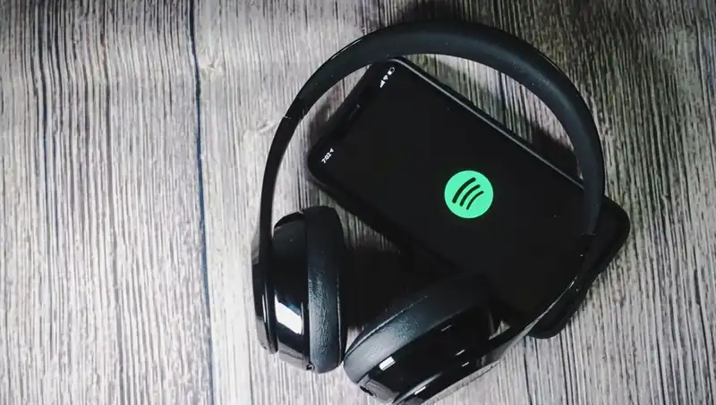 Ölü Sanatçılar, Spotify’ın Yeni Yapay Zeka Projesiyle Yeniden Hayat Buluyor!
