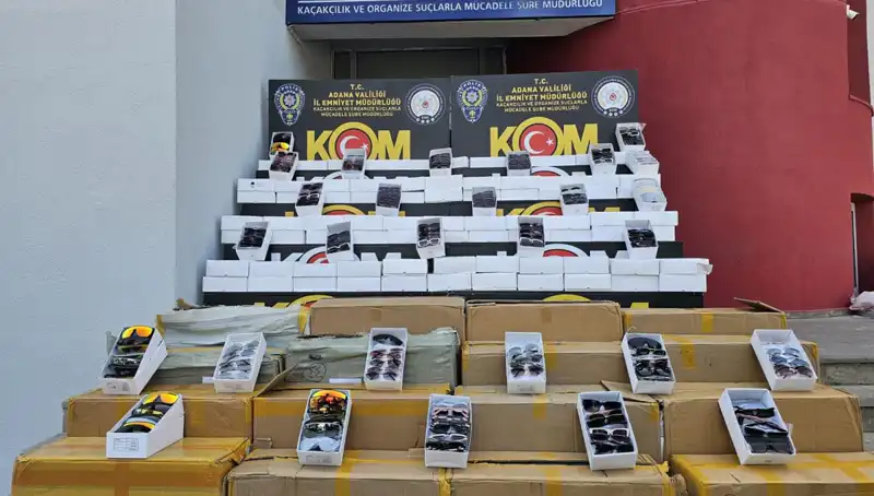 Adana'da 12 Bin Kaçak Güneş Gözlüğü Ele Geçirildi: Kaçakçılıkla Mücadelede Yeni Bir Başarı